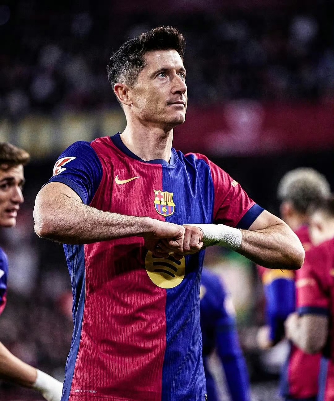 九游体育手机版巴特勒重要时刻领先优势明显,拜仁带队取胜!