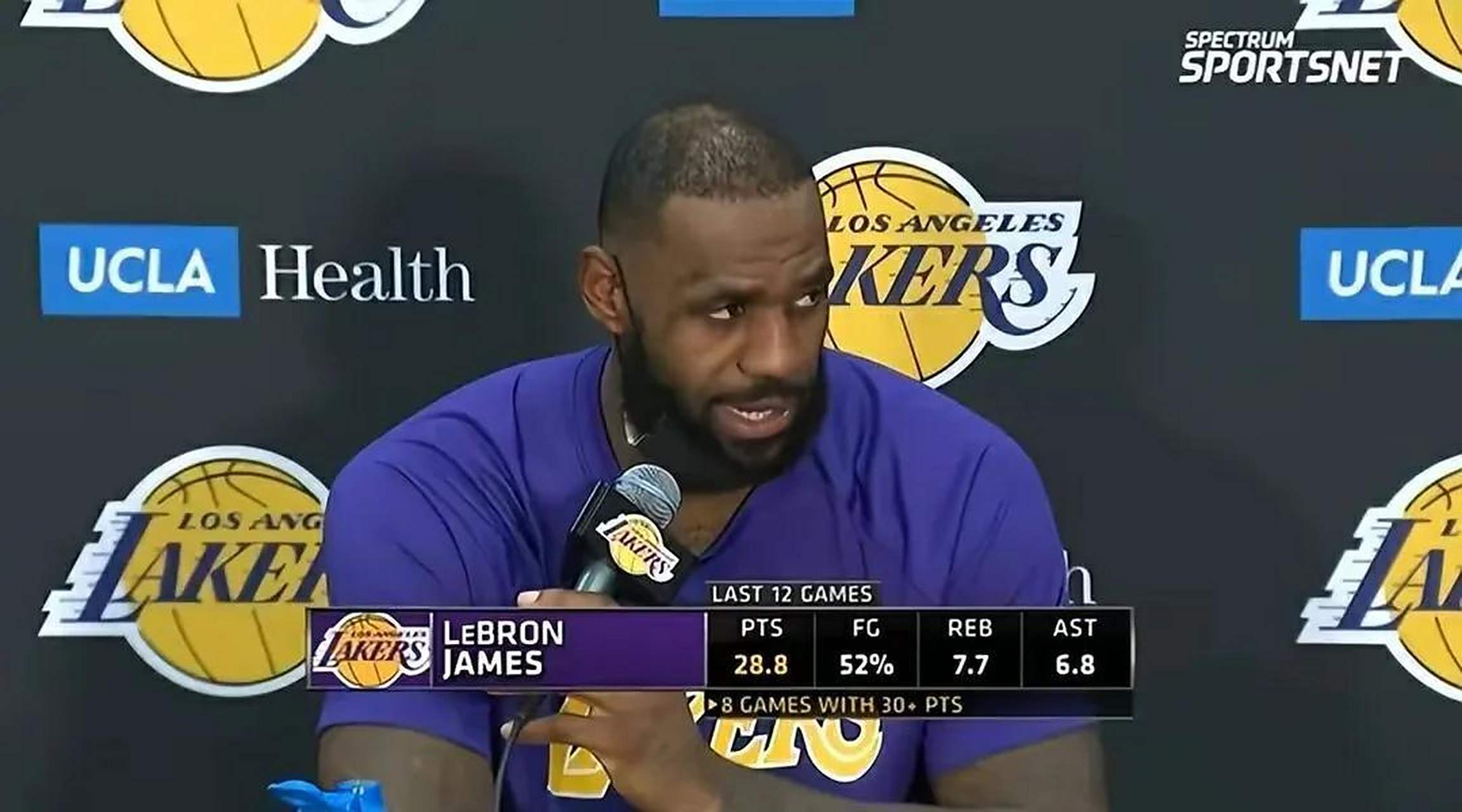 九游体育手机版詹姆斯在独行侠比赛中表现优异，表现优异引发热议！的简单介绍